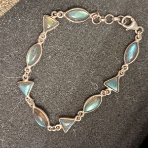 Elegant Silver Labradorite Bracelet 7.5 Inches